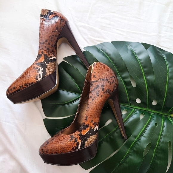 Lulu Townsend Corpcore Office Siren heels - Picture 4 of 14